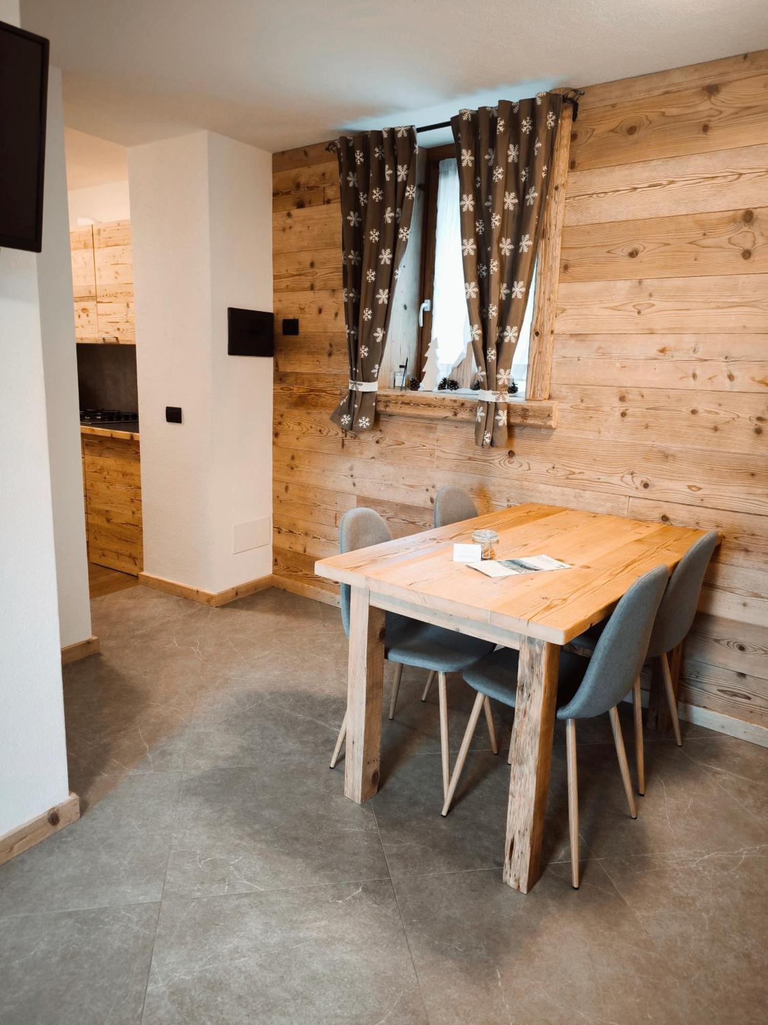 Atelier Della Montagna Bed & Breakfast Zambla Alta Exterior foto